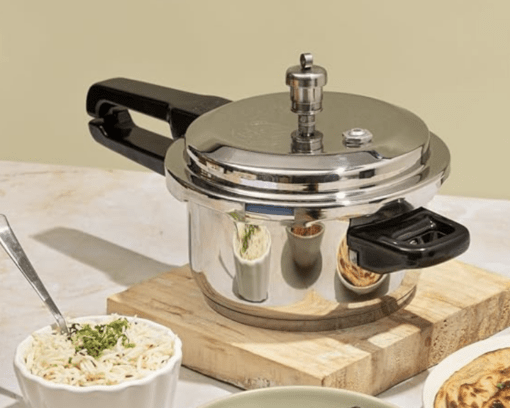 Vinod 18/8 Stainless Steel Pressure Cooker Outer Lid 3 Litre | Unique Sandwich Bottom Cooker | Induction and Gas Base | ISI and CE certified | 2 Years Warranty - Image 2